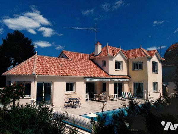 SAINT MARC SUR MER /  Proche plage (environ 900 m)