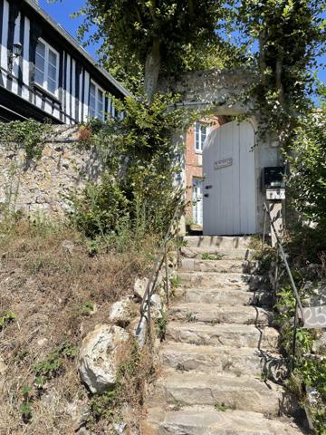 Maison 8 pièces - 210 m²