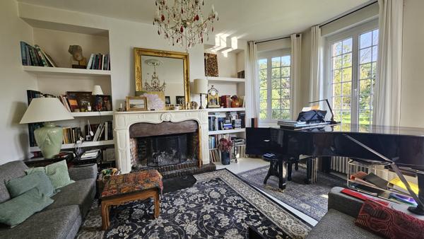 Maison 8 pièces - 210 m²