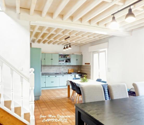 Bruille-lez-Marchiennes (59490) – Propriété familiale 202 m² – 5 chambres – 4 200 m² de terrain – 268 000 € FAI