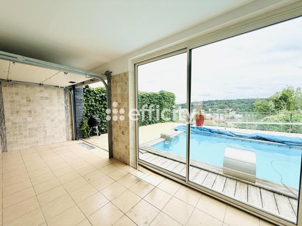 Maison
         6 pièces
        - 160 m² Bien prestige 790 000 € *