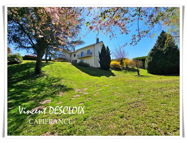 Maison à vendre 8 pièces SAULIEU (21210) Terrain 2383m² arboré et clos.