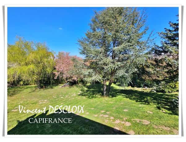 Maison à vendre 8 pièces SAULIEU (21210) Terrain 2383m² arboré et clos.