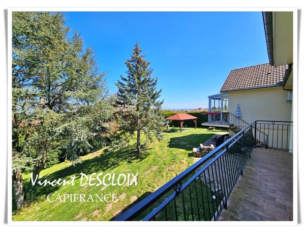 Maison à vendre 8 pièces SAULIEU (21210) Terrain 2383m² arboré et clos.