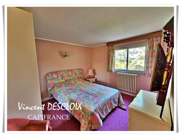 Maison à vendre 8 pièces SAULIEU (21210) Terrain 2383m² arboré et clos.