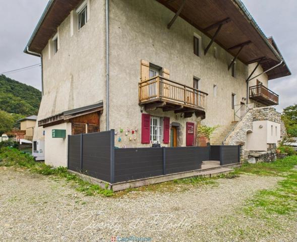 Maison atypique 6 pièces avec terrain à vendre SAINT VITAL (73)