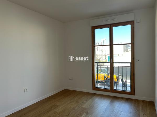 Location Appartement 2 pièces 50.2 m² - Puteaux 92800