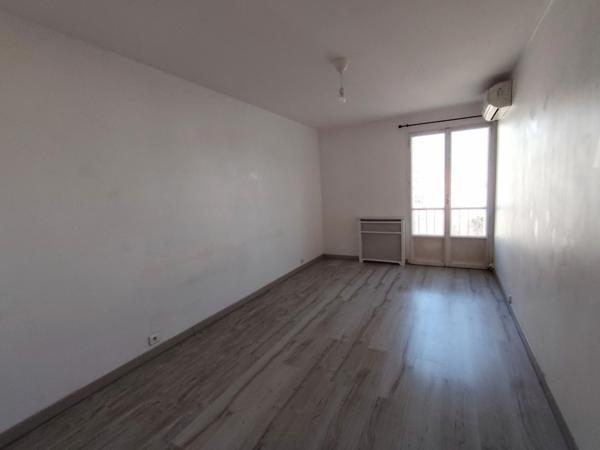 APPARTEMENT 13013 TYPE 4 T4 4 PIECES  PARKING BALCON  LA ROSE 13013 MARSEILLE