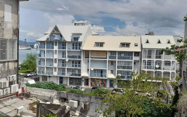 Appartement à vendre    4 pièces • 91,34 m2 Pointe-à-Pitre