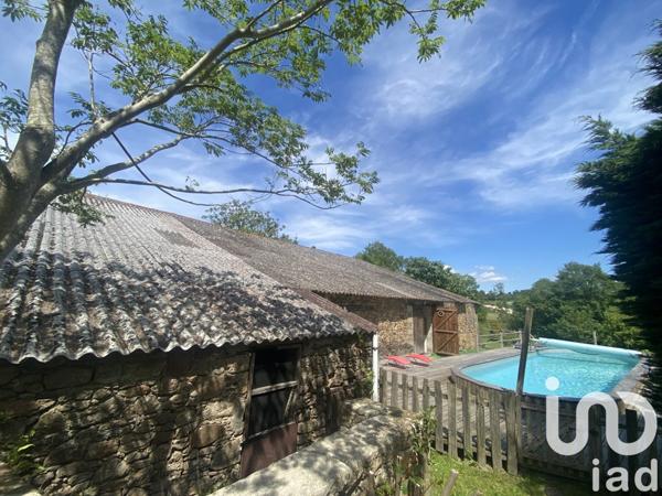 Maison à vendre 4 pièces 248 m² Le Poiré-sur-Vie