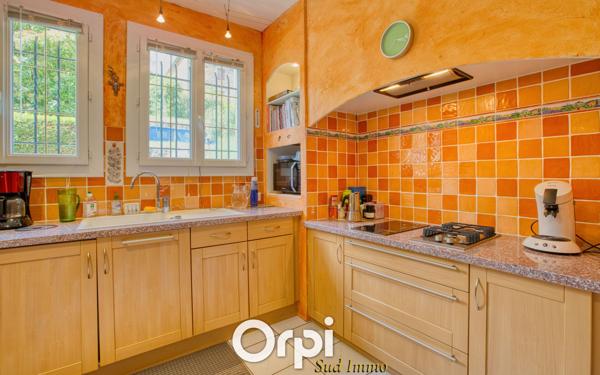 Maison à vendre    7 pièces •  Privas