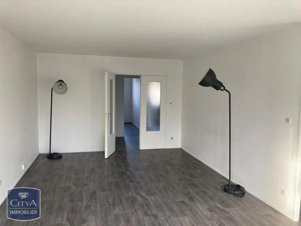 Appartement à louer 3 pièces 75.28m² Montbéliard (25200)