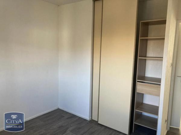 Appartement à louer 3 pièces 75.28m² Montbéliard (25200)
