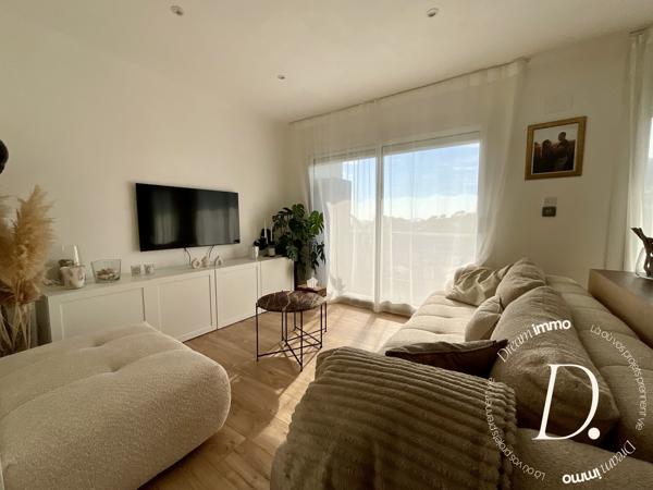 3 pièces de 54 m² entièrement rénové avec vue dégagée – balcon & grenier