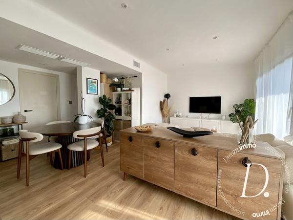 3 pièces de 54 m² entièrement rénové avec vue dégagée – balcon & grenier