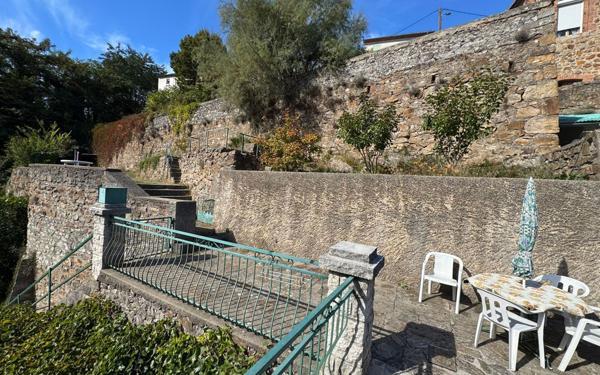 Appartement à vendre    3 pièces •  Robiac-Rochessadoule