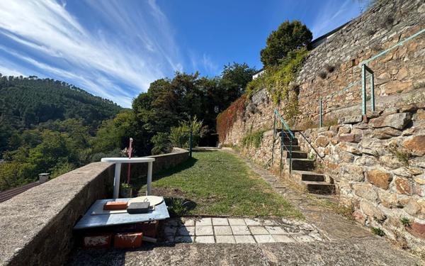 Appartement à vendre    3 pièces •  Robiac-Rochessadoule