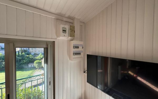 Appartement à vendre    3 pièces •  Robiac-Rochessadoule