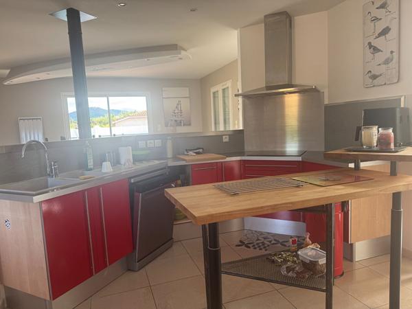 Villa Rieux De Pelleport 7 pièce(s) 155 m2 avec 5026 m2 terrain