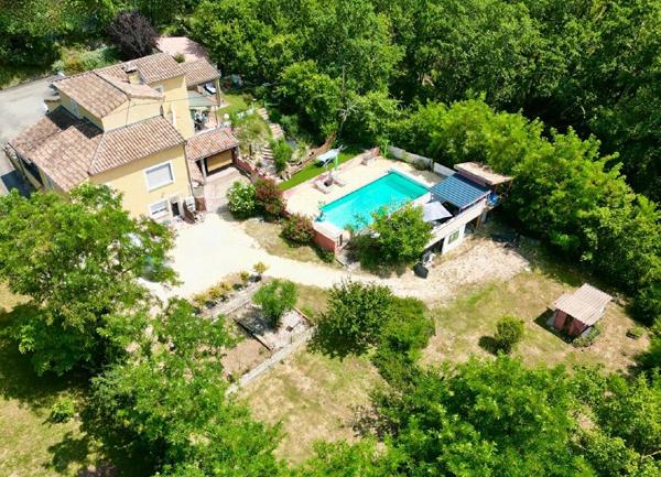 Maison à vendre  7 pièces • 180 m2 Ruoms