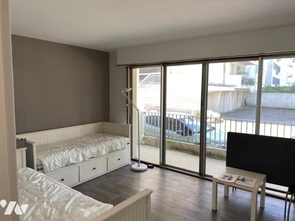 Grand studio à deux pas de la plage