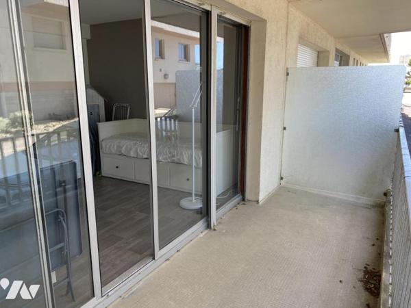 Grand studio à deux pas de la plage