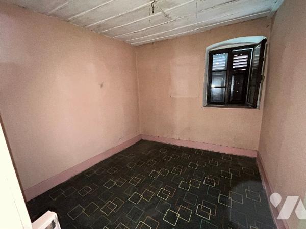 Maison de 82 m² à rénover – Cœur de Rouffach - Garage, cave, cour et terrasse