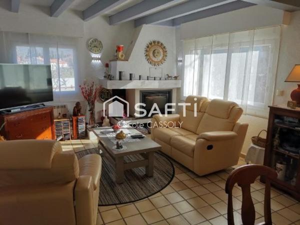 Villa architecte avec piscine 4 ch jardin arboré