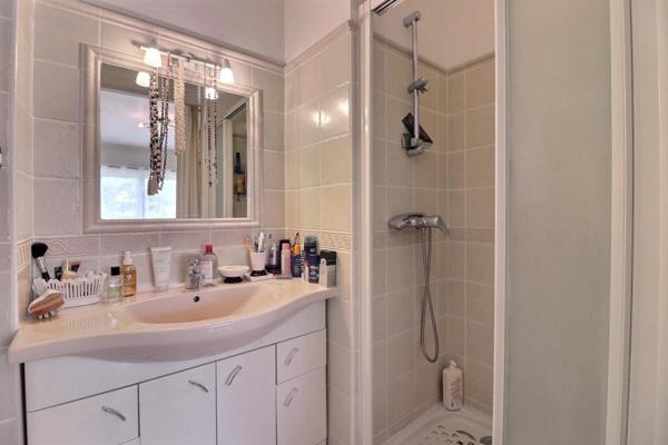 EXCLUSIVITE - VIAGER  en nue propriété OCCUPE sur 1 tête F86 ans