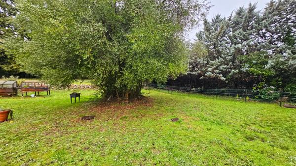 Montauroux (83440) À Montauroux, villa 7 pièces + studio sur terrain de 5000 m² environ