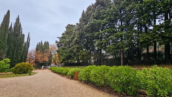 Montauroux (83440) À Montauroux, villa 7 pièces + studio sur terrain de 5000 m² environ