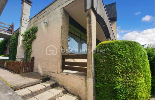 Local commercial de 179 m²