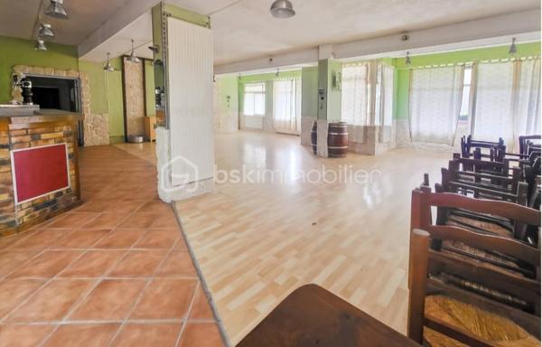 Local commercial de 179 m²