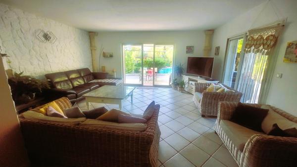 Aux Camoins, Magnifique Villa de T5 130 m² sur 2000 m² avec piscine,,garage