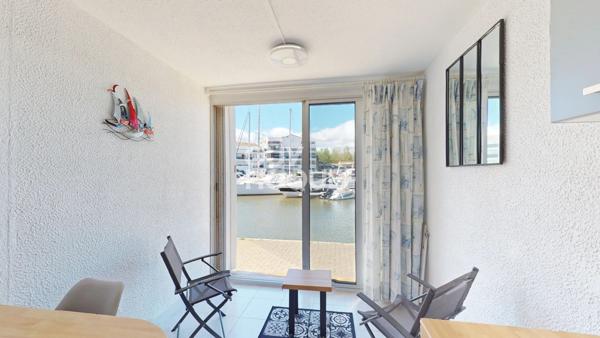 Appartement vendu meublé _ parking _piscine_ marina Saint Cyprien