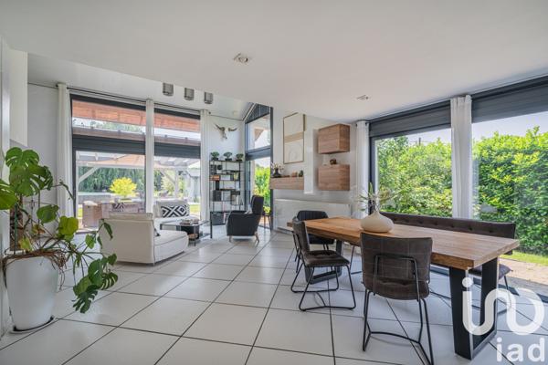 Maison à vendre 8 pièces 195 m² Coublevie