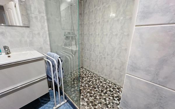 Maison à vendre    3 pièces • 62,45 m2 Fréjus