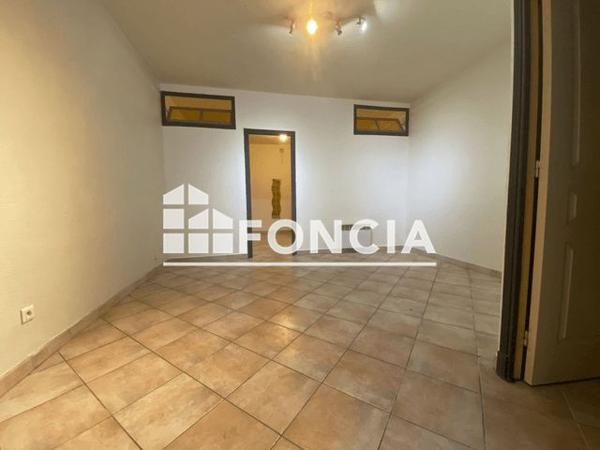 Location Studio 36.22 m² - 19 RUE DES TOURS Martigues 13500