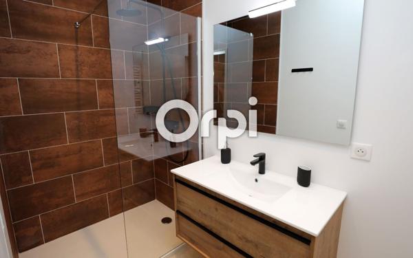 Maison à vendre    6 pièces •  Carqueiranne