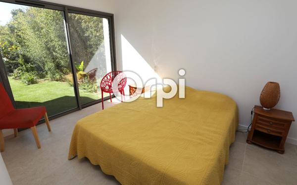 Maison à vendre    6 pièces •  Carqueiranne