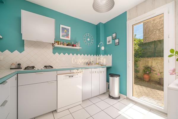 Venelles, Les Logissons -Appartement 82 m², 3 chambres, extérieur privatif 170 m², garage