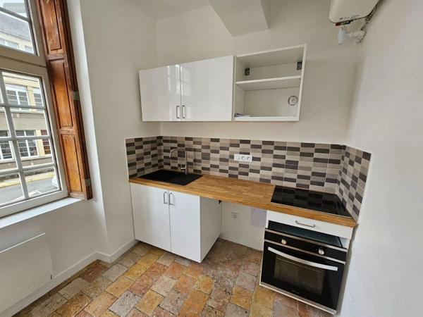 Location - Appartement Nogent-le-Rotrou 28400 1 pièce 24 m 2