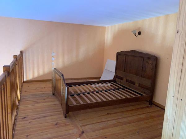 VILLA AVEC 2450m2 DE TERRAIN