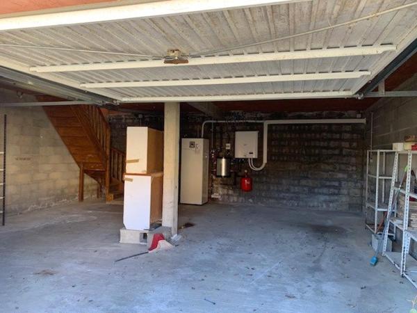 VILLA AVEC 2450m2 DE TERRAIN