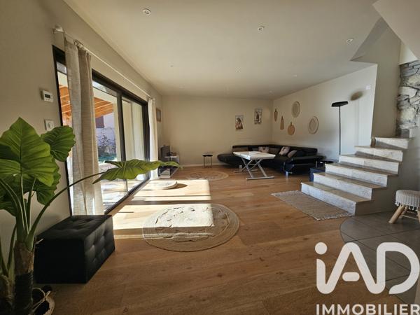 Maison à vendre 10 pièces 287 m² Saint-Apollinaire