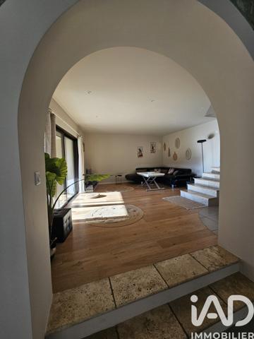 Maison à vendre 10 pièces 287 m² Saint-Apollinaire