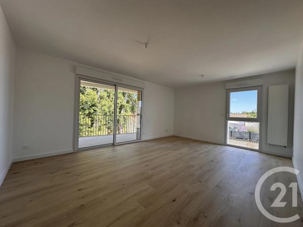 Appartement F3 à vendre  3 pièces - 60,90 m 2   LE FENOUILLER  - 85