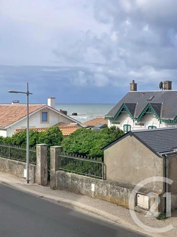 Appartement F3 à vendre  3 pièces - 60,90 m 2   LE FENOUILLER  - 85