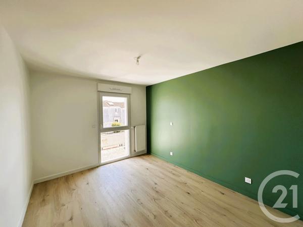 Appartement F3 à vendre  3 pièces - 60,90 m 2   LE FENOUILLER  - 85