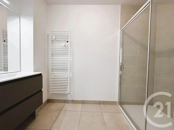 Appartement F3 à vendre  3 pièces - 60,90 m 2   LE FENOUILLER  - 85